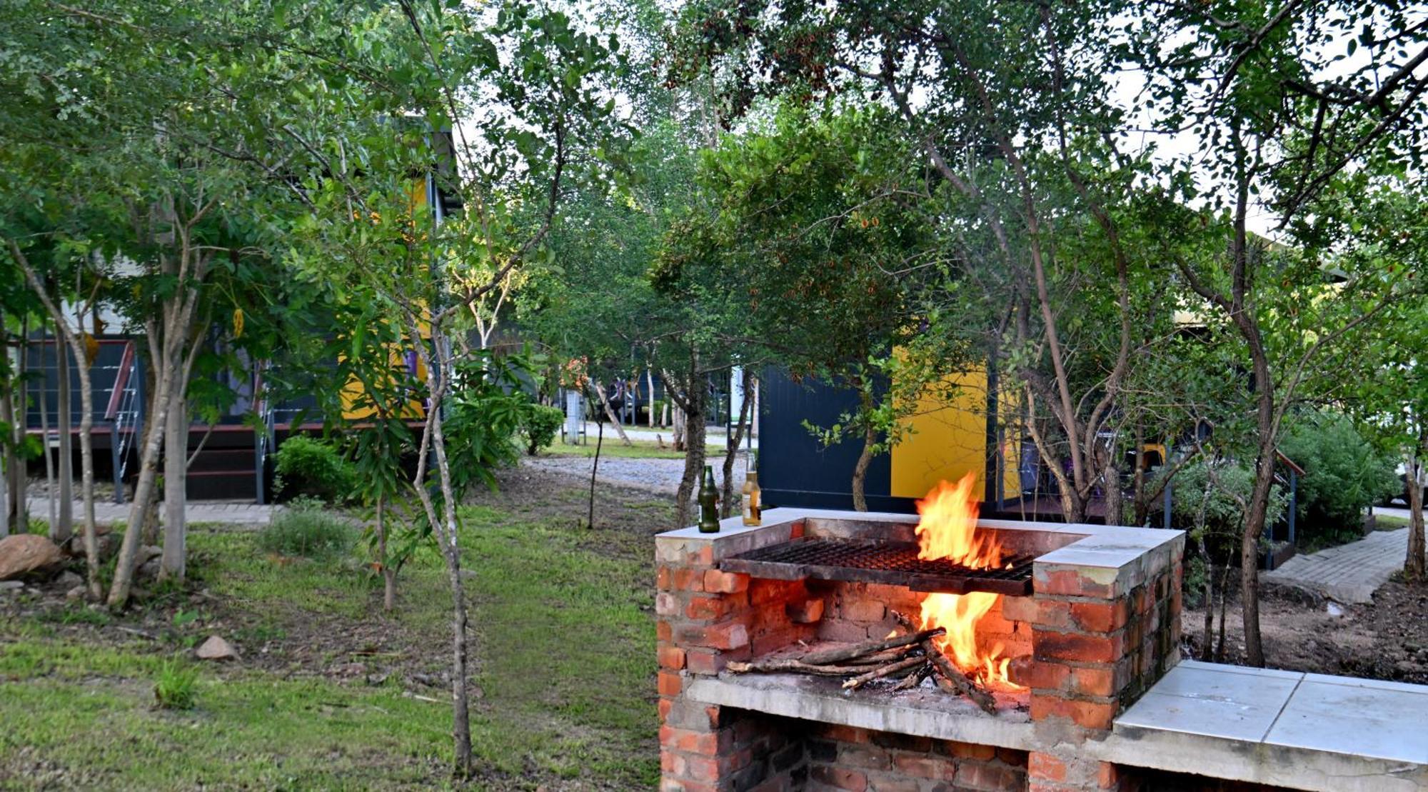 Sleepover Kruger Gate Скукуза Экстерьер фото